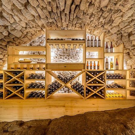 Gite Des Caves Secretes Tiffauges Eksteriør billede